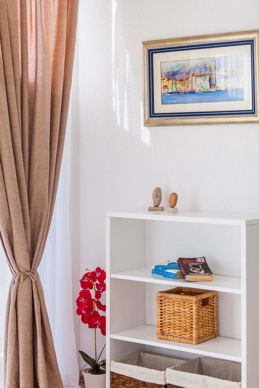 Holiday Home Zlatni San - Private Heated Pool بول الغرفة الصورة