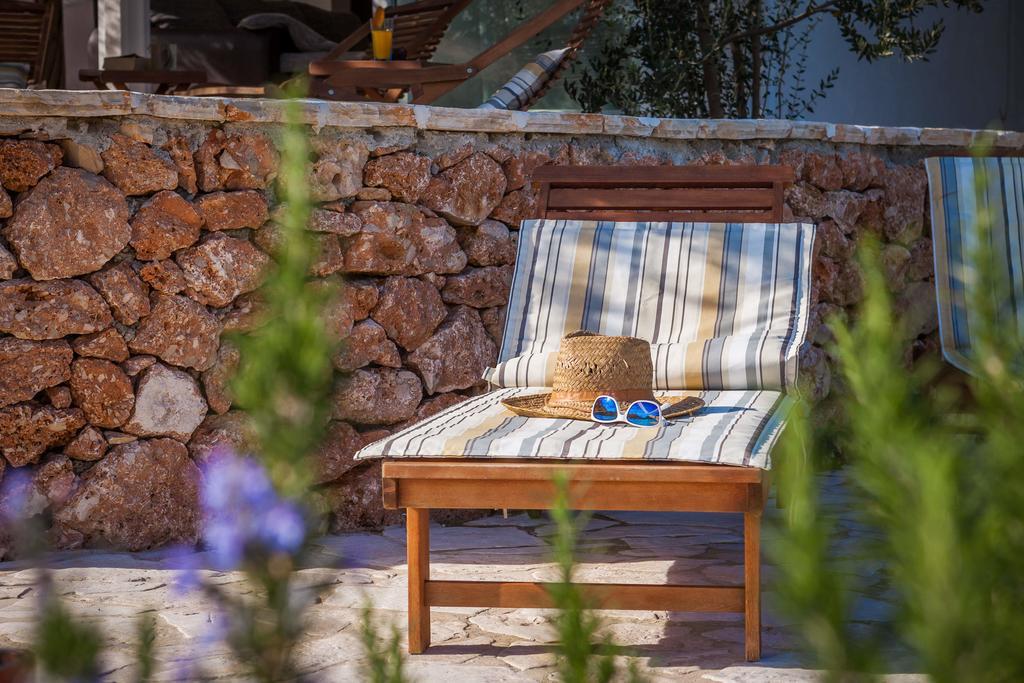 Holiday Home Zlatni San - Private Heated Pool بول الغرفة الصورة
